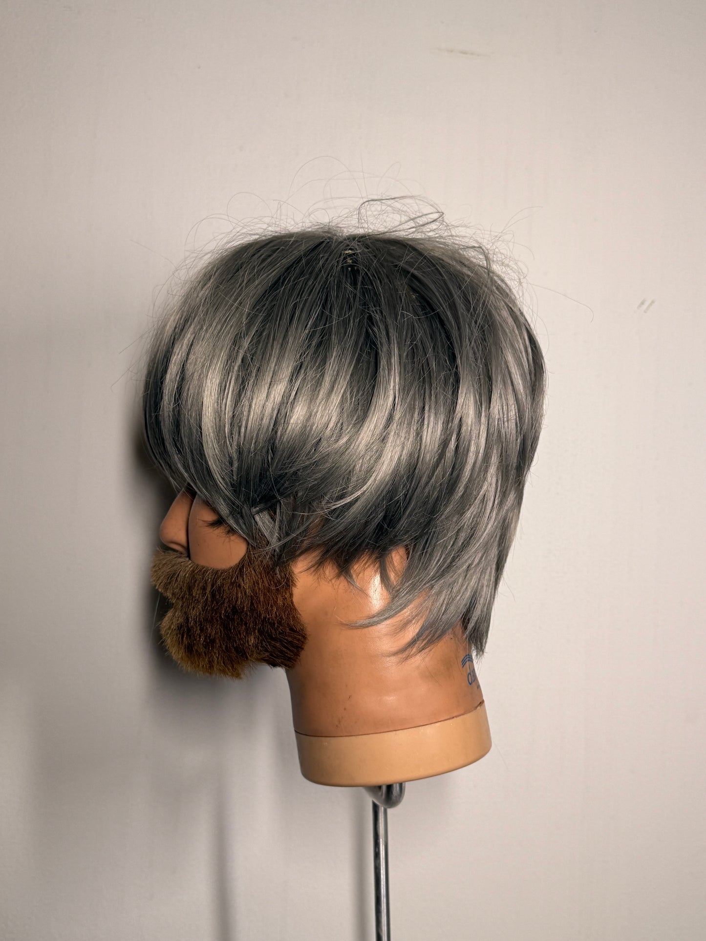 Wig #33 shake-an-go Bowlcut PreLoved